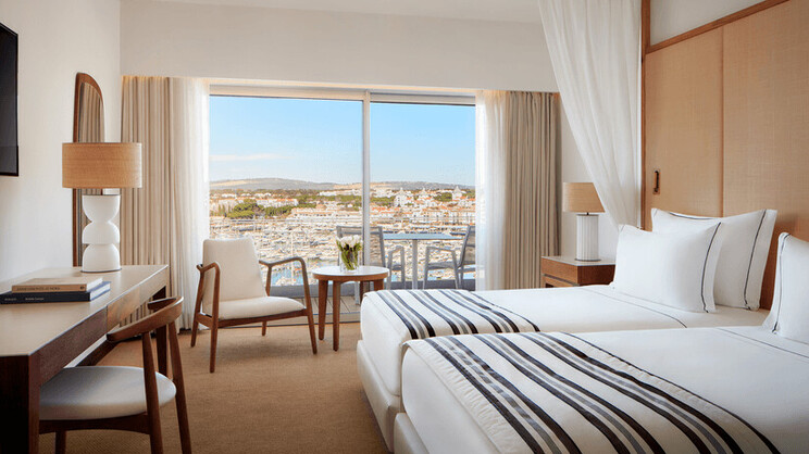 Superior Marina View 